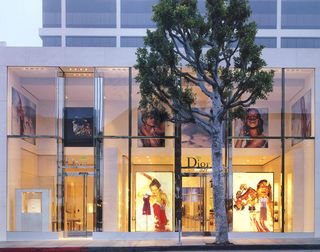 商业橱窗设计图片