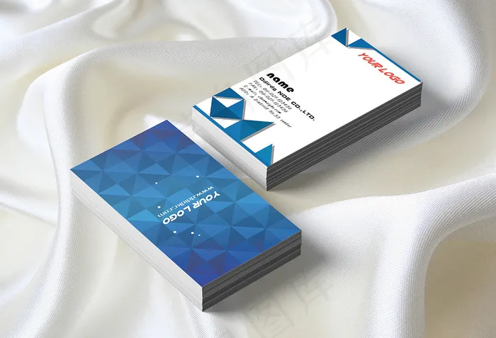 高档蓝色名片设计psd模版下载