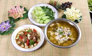 酸菜鱼 鲜菇牛肉 时菜图片