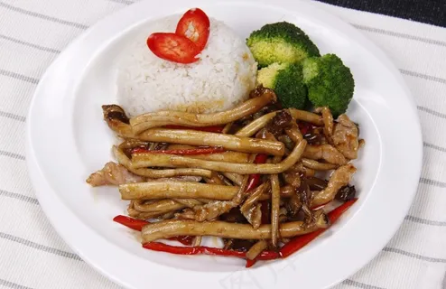 茶树菇炒肉套餐图片 茶树菇炒肉套餐图片