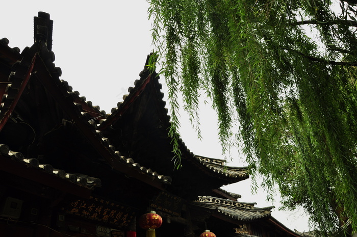 丽江古城飞檐图片