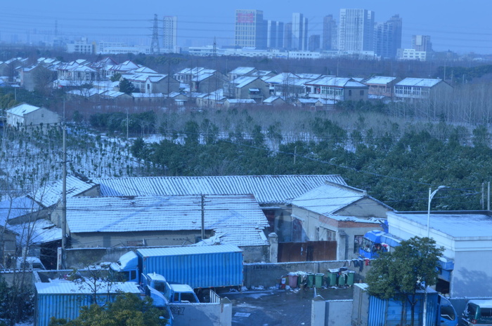雪后城市边角图片