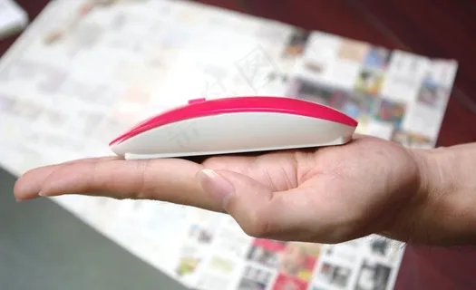 手托小鼠标图片