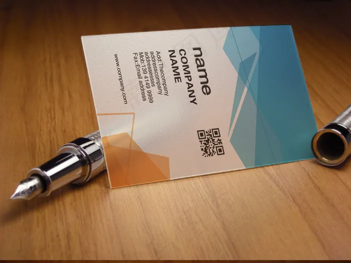 大气简约不规则商务透明名片psd模版下载