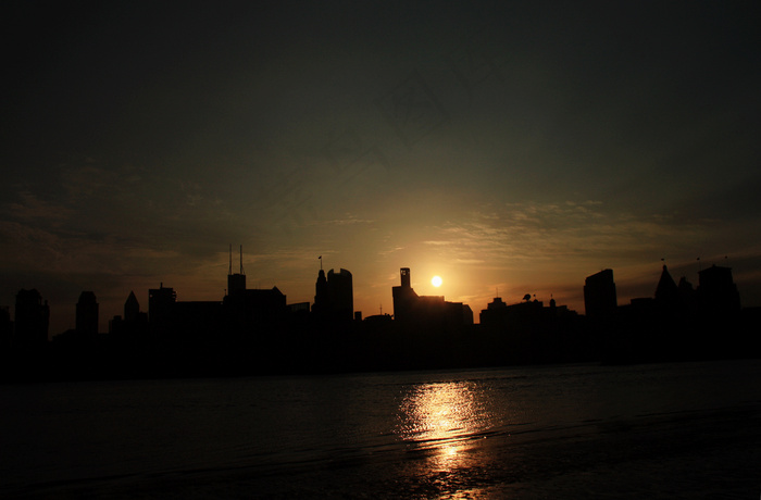 暮色中的上海滩图片