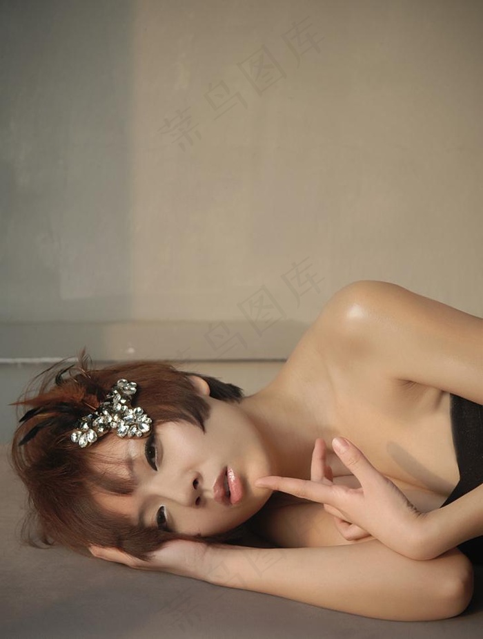 韩媛媛 黑色内衣 写真图片