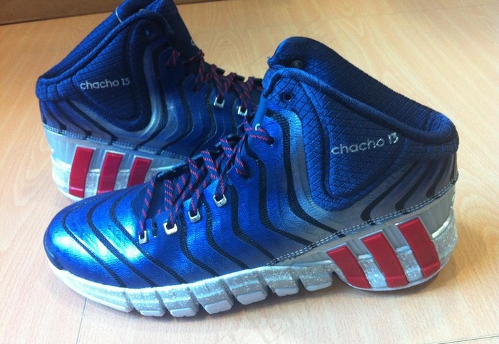 adidas篮球鞋图片