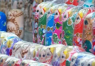 塑料袋里的套娃图片