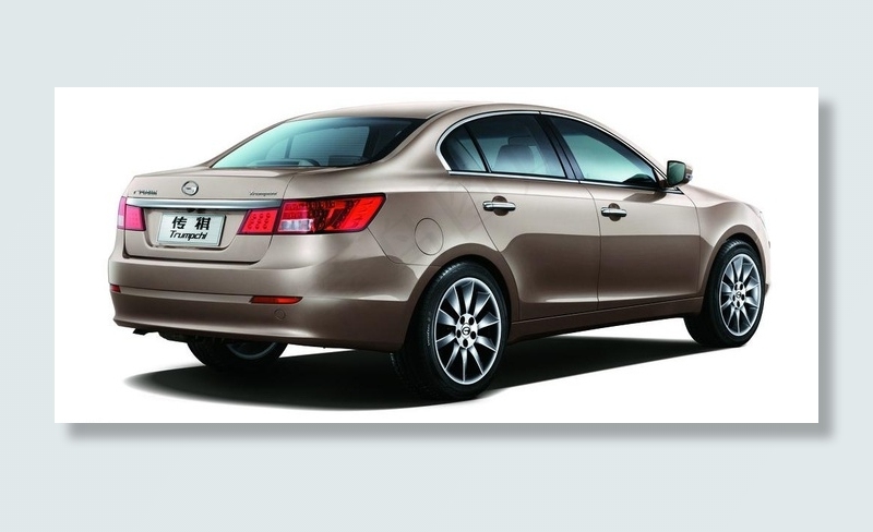 广汽传祺平视图片