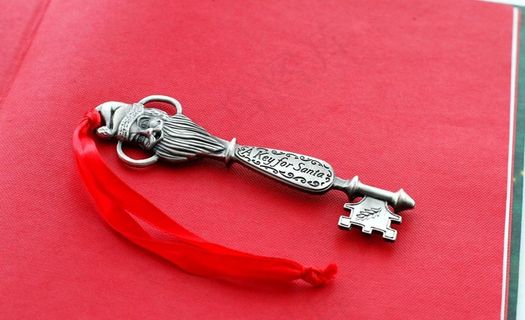 红色丝带欧式古典艺术造型钥匙图片