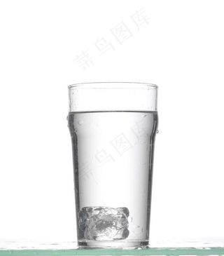 动感冰块水珠图片