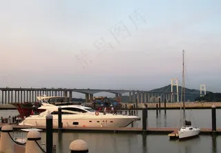 虎门大桥游艇会图片