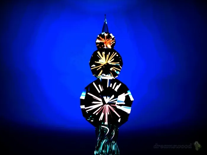 尖端的圣诞树