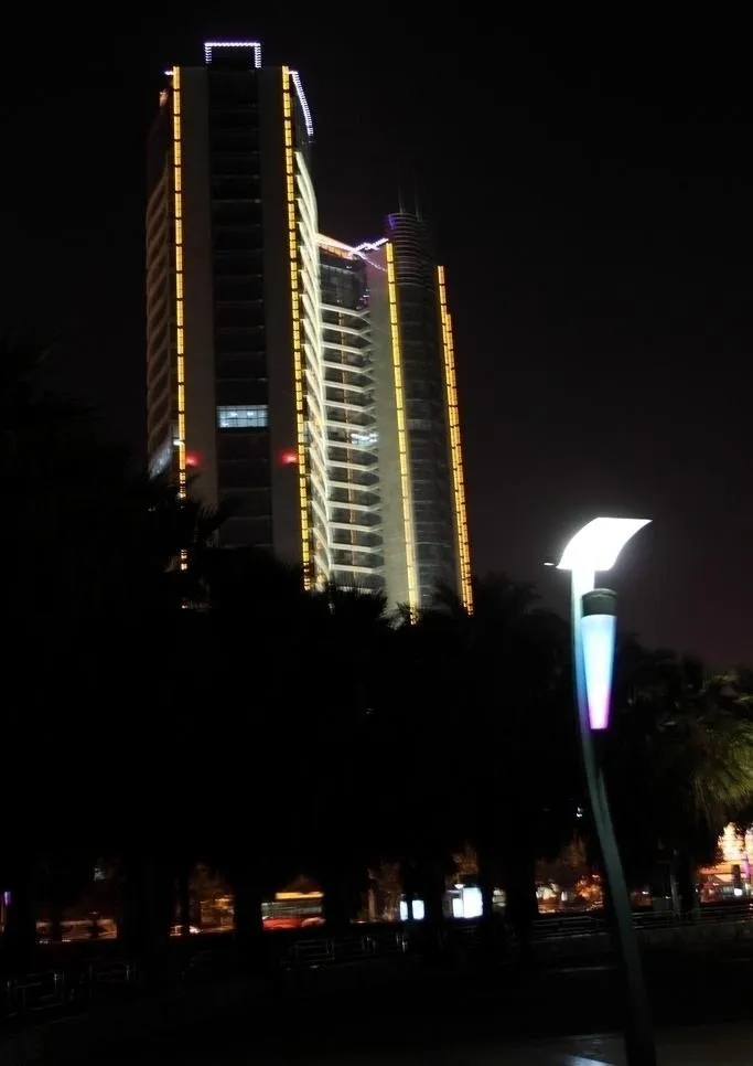 高楼夜景