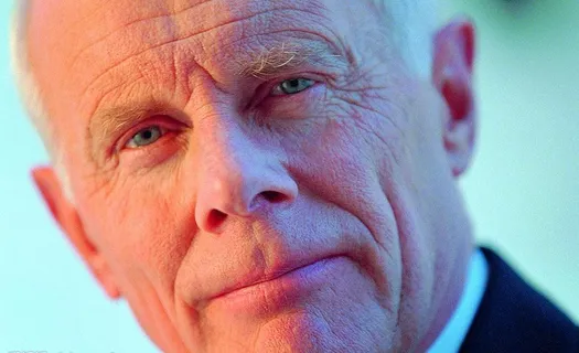 人物面部表情特写图片