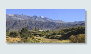 高原山峰树林风景