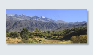 高原山峰树林风景