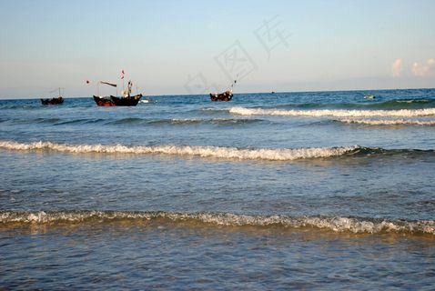 小船与大海图片