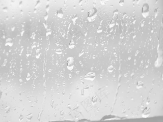 玻璃上的雨滴免抠png透明图层素材