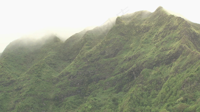 太阳峰通过顶部雾夏威夷山股票视频 ...