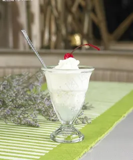 香草西米奶昔图片 香草西米奶昔图片