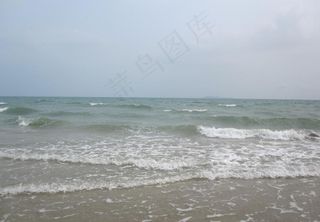 大海上潮图片