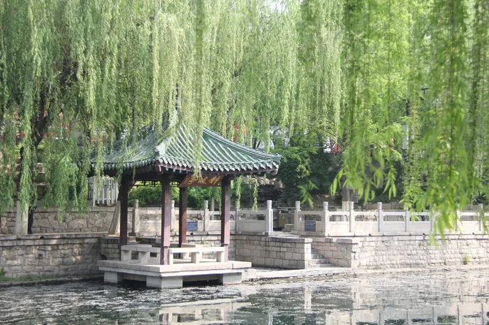 济南泉城河道图片