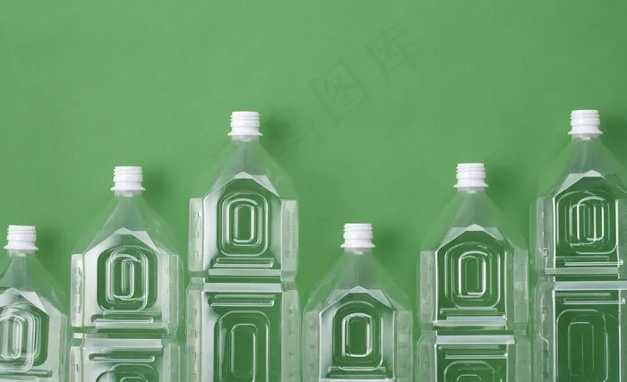 矿泉水瓶图片