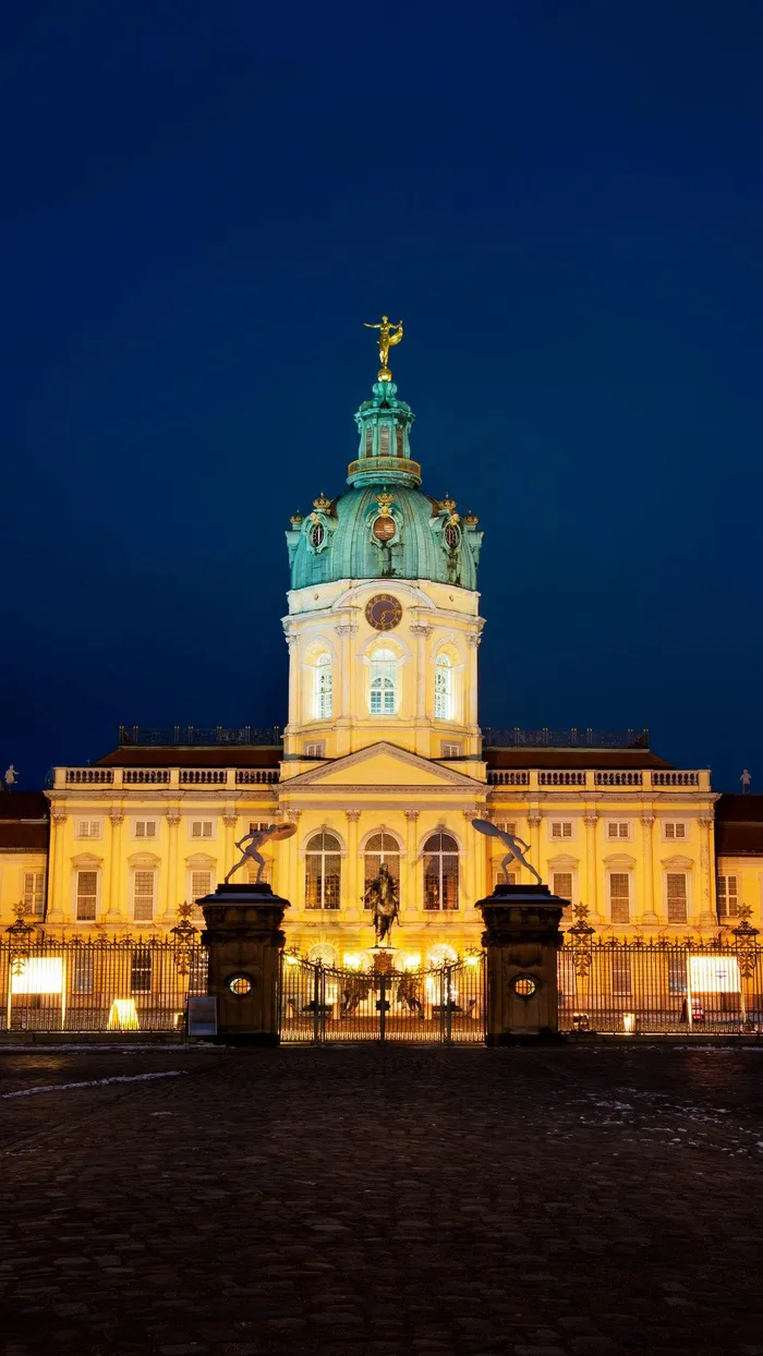 外国的建筑夜景高清摄影图片