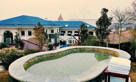 温泉酒店汤池图片