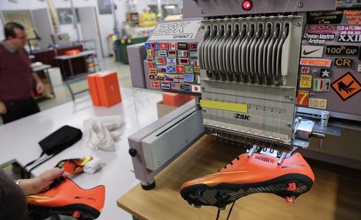 nike广告宣传平面广告图片 nike广告宣传平面广告图片