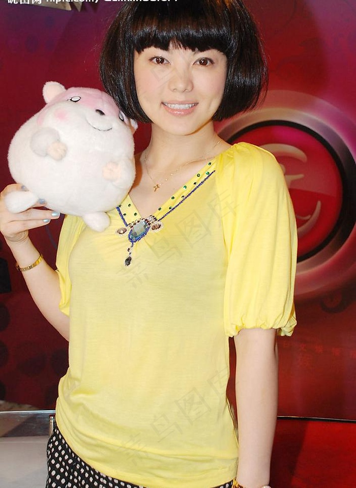 大酒窝美女李湘图片