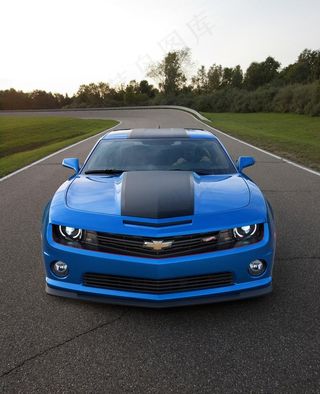 高清汽车壁纸海报