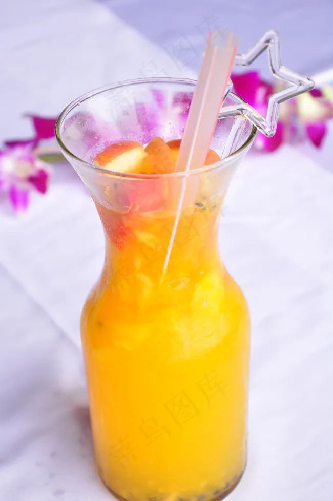 冰镇水果茶