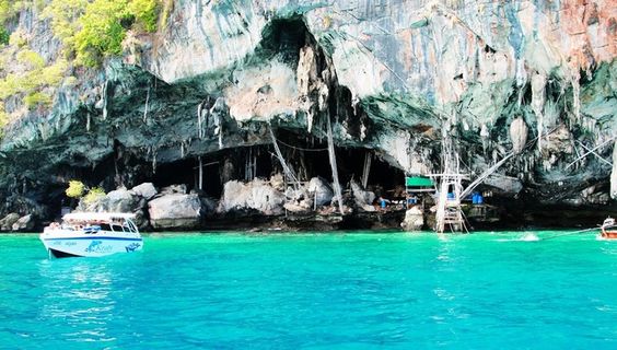 泰国普吉pp岛燕窝洞图片