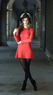 穿着红色裙子的外国美女高清摄影图片 穿着红色裙子的外国美女高清摄影图片
