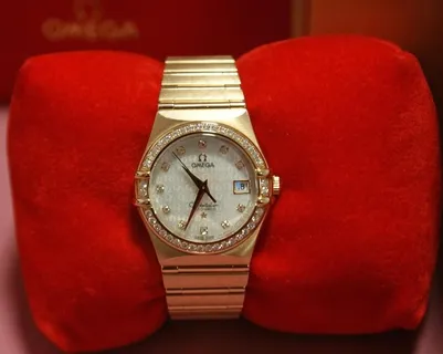 亚米茄 镀金 日历 手表图片