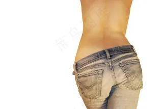 穿着牛仔裤的美女背影