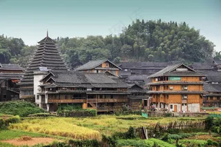 三江吊脚楼图片