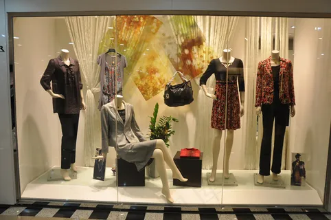 阿玛尼 橱窗陈列图片