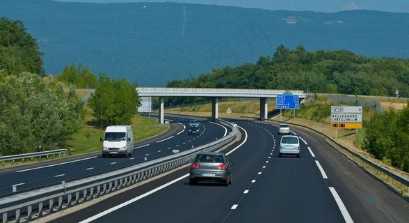 巴黎 巴黎出境的高速公路图片