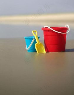 海滩 水桶图片