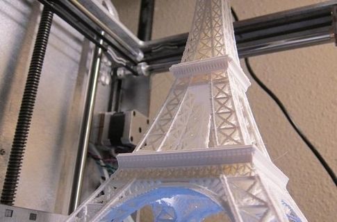 埃菲尔铁塔（缩放3X）印在Ulti...
