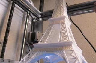 埃菲尔铁塔（缩放3X）印在Ulti...