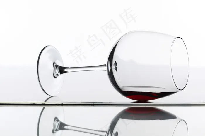 高脚杯 红酒图片