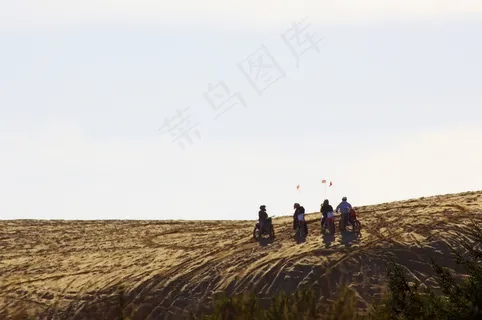 沙丘-自行车比赛