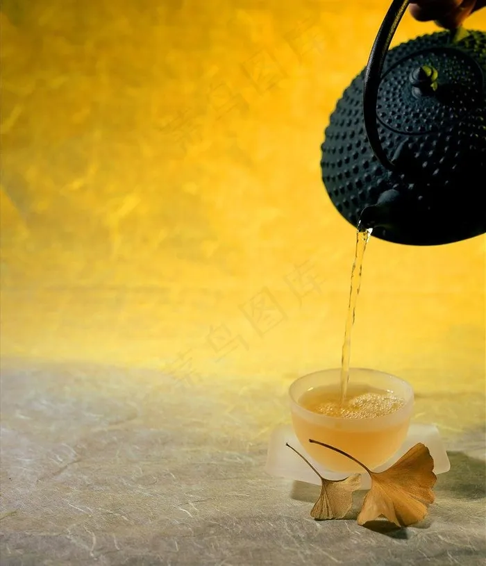 倒茶图片