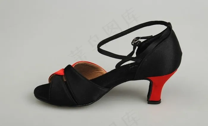 拉丁舞鞋图片