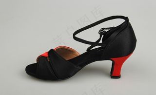 拉丁舞鞋图片