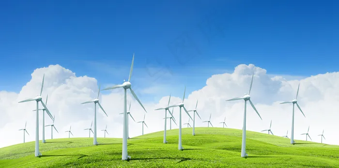 草地上的风力发电机图片